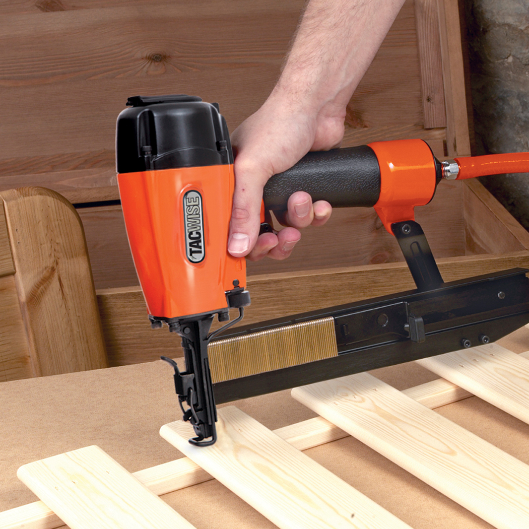 50mm Heavy Duty Stapler - Image 4